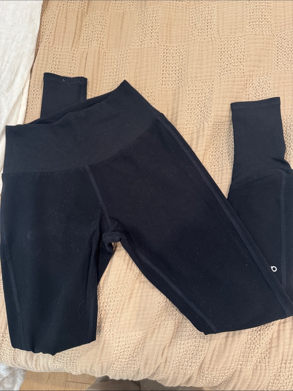 ALO Yoga Black Leggings